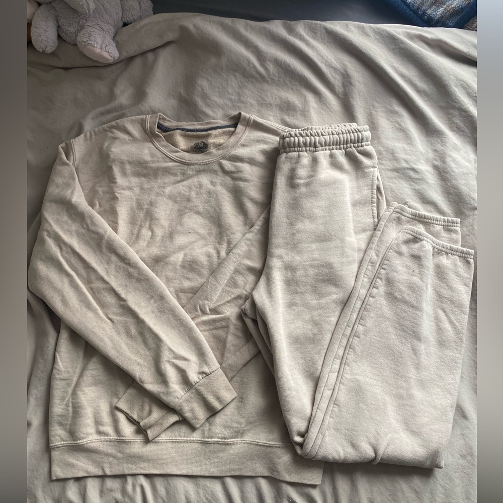 Fruit of the loom sweatsuit - size small